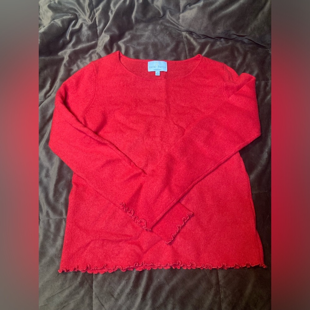 Belle France, medium, 100% cashmere, beautiful shade of red, soft top